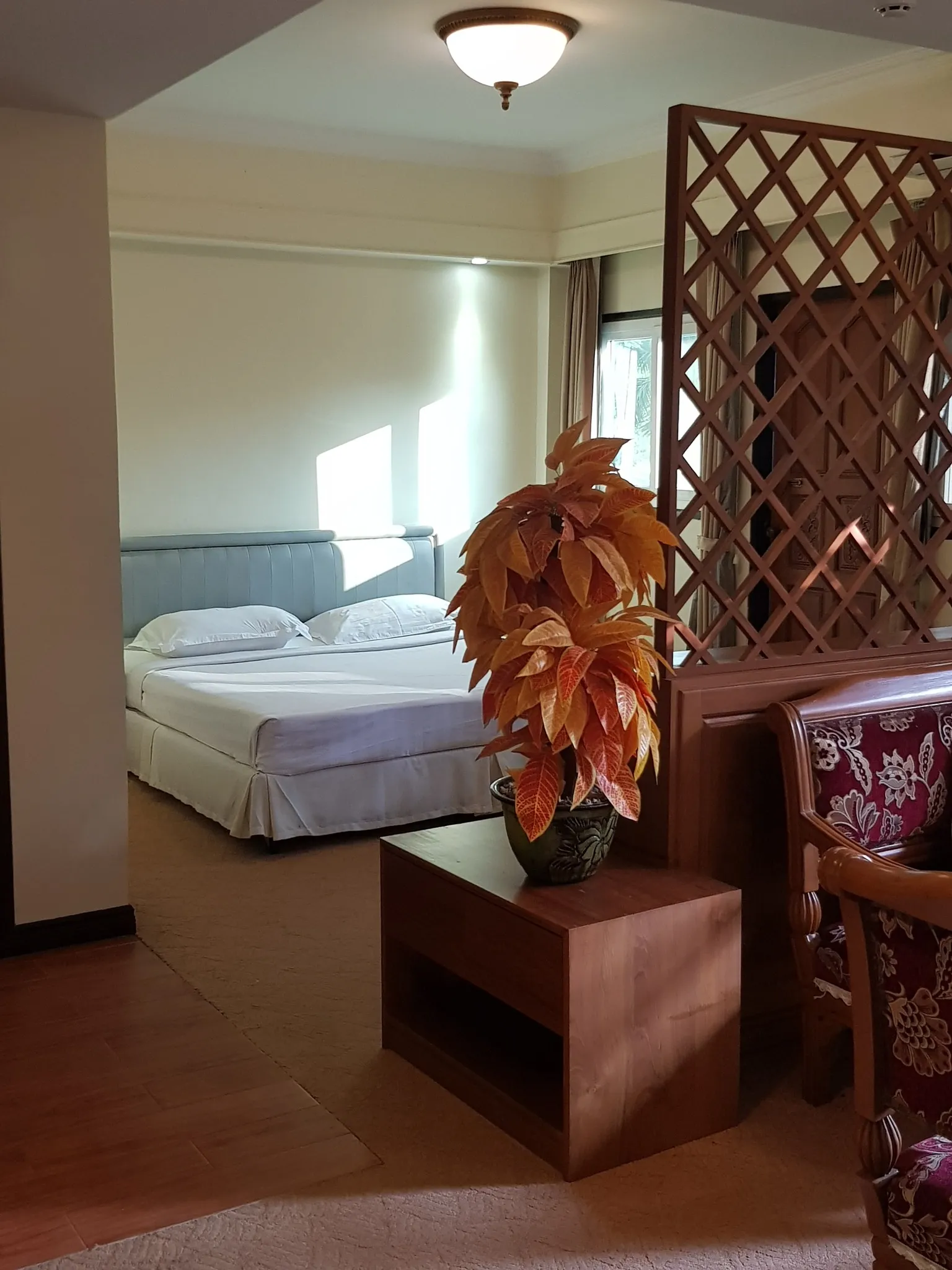 Royal Golden View Hotel