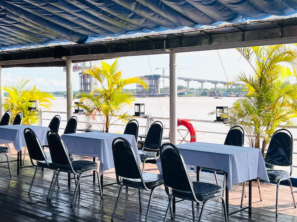 Oasis Floating Hotel Yangon