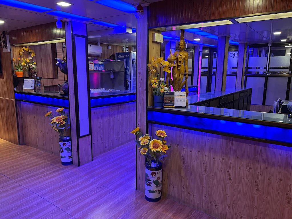 Oasis Floating Hotel Yangon