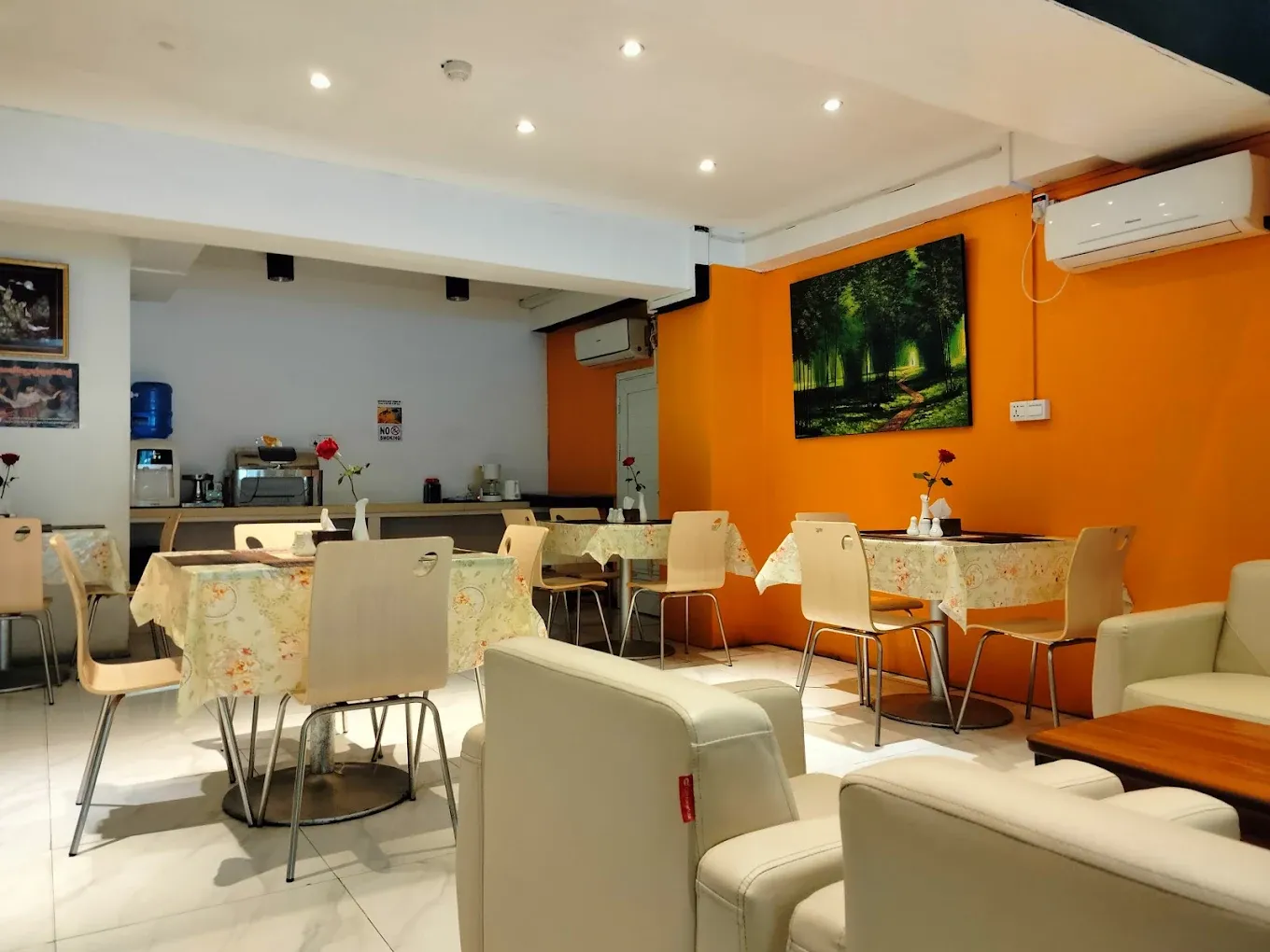 Holiday Season Hotel