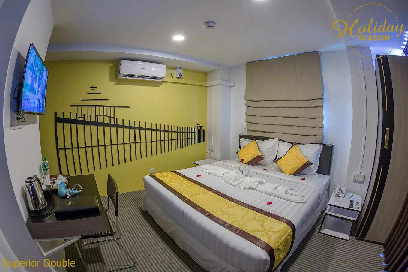 Holiday Season Hotel