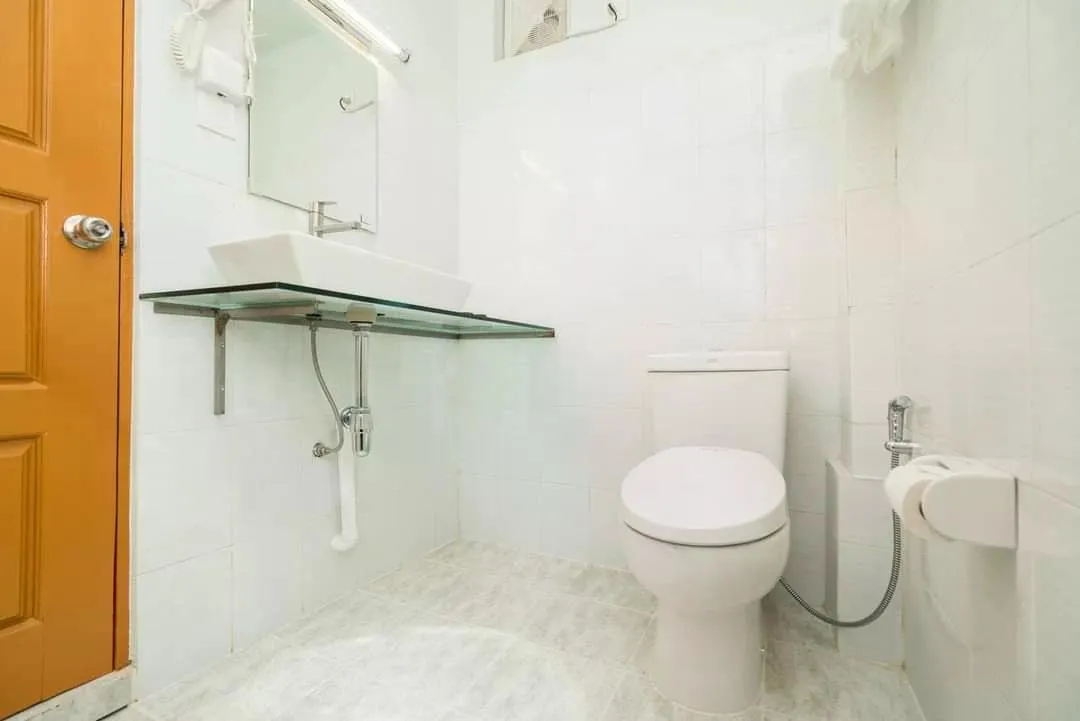 Sakura Hotel & Service Apartment