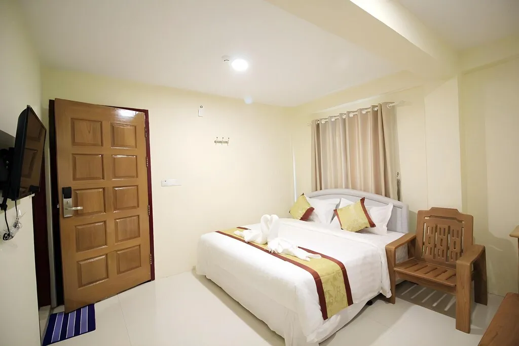 Khine Shwe Wah Motel