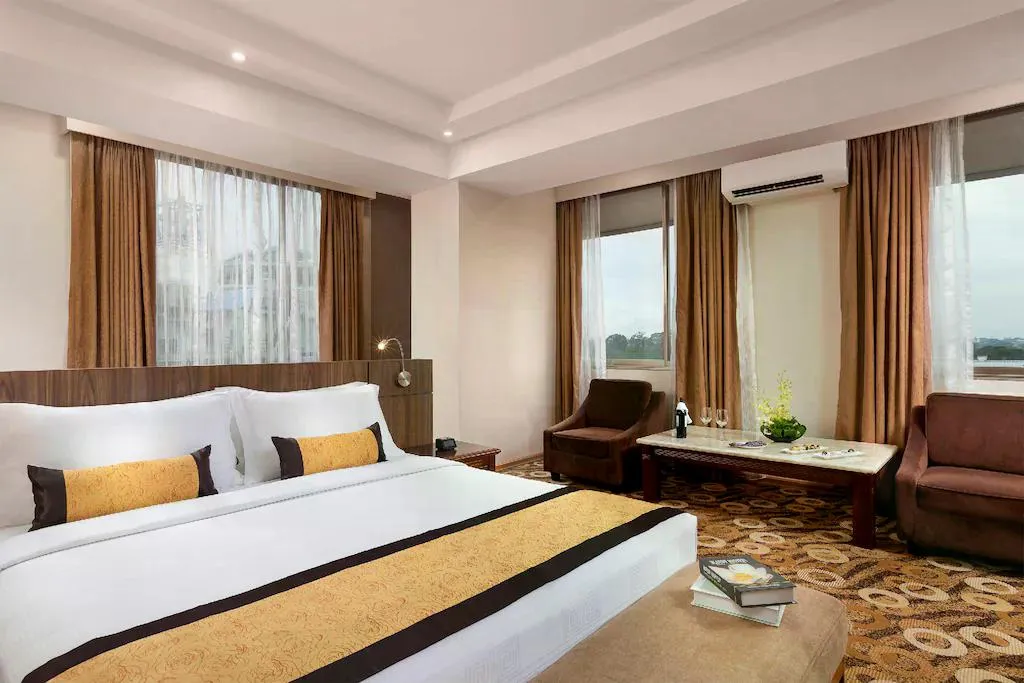 Best Western Green Hill Hotel