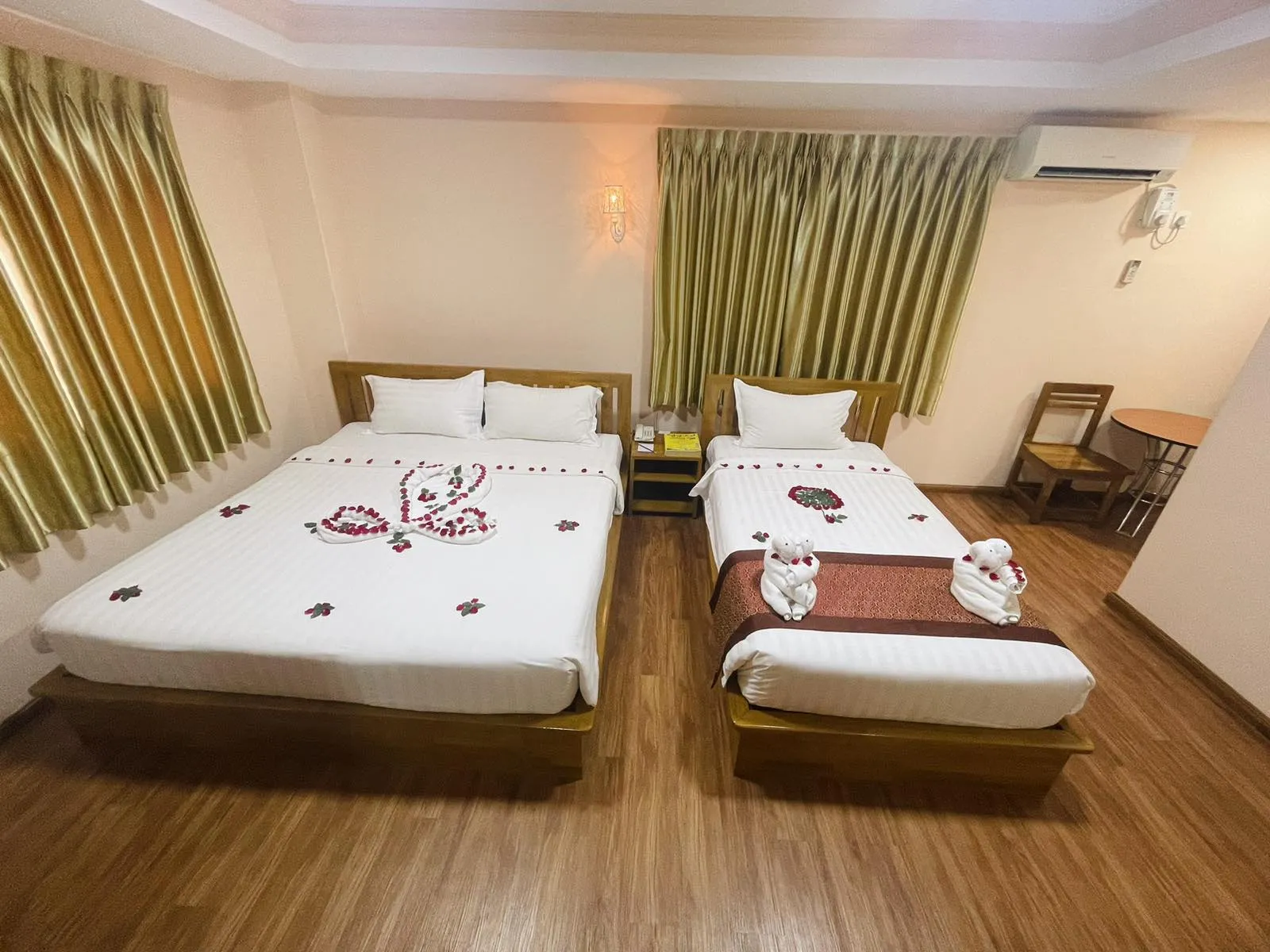 Royal Landmark Hotel