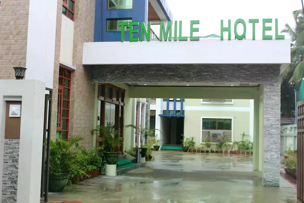 Platinum Ten Mile Hotel