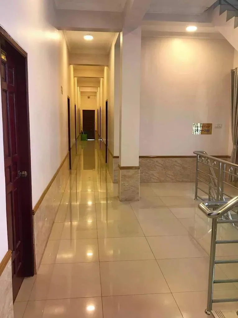 New Golden Dragon Inn