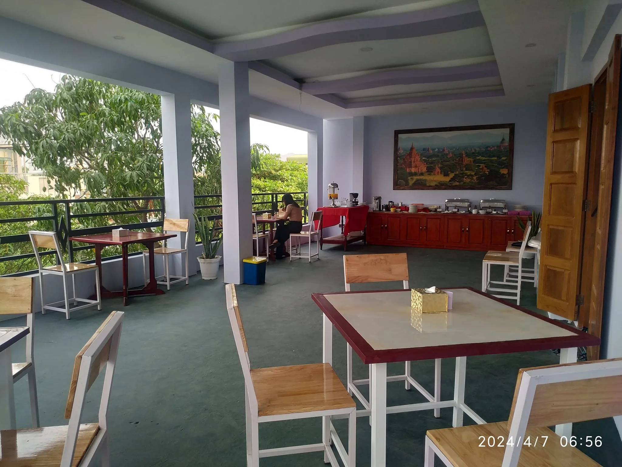 Shwe Htate Htar Hotel