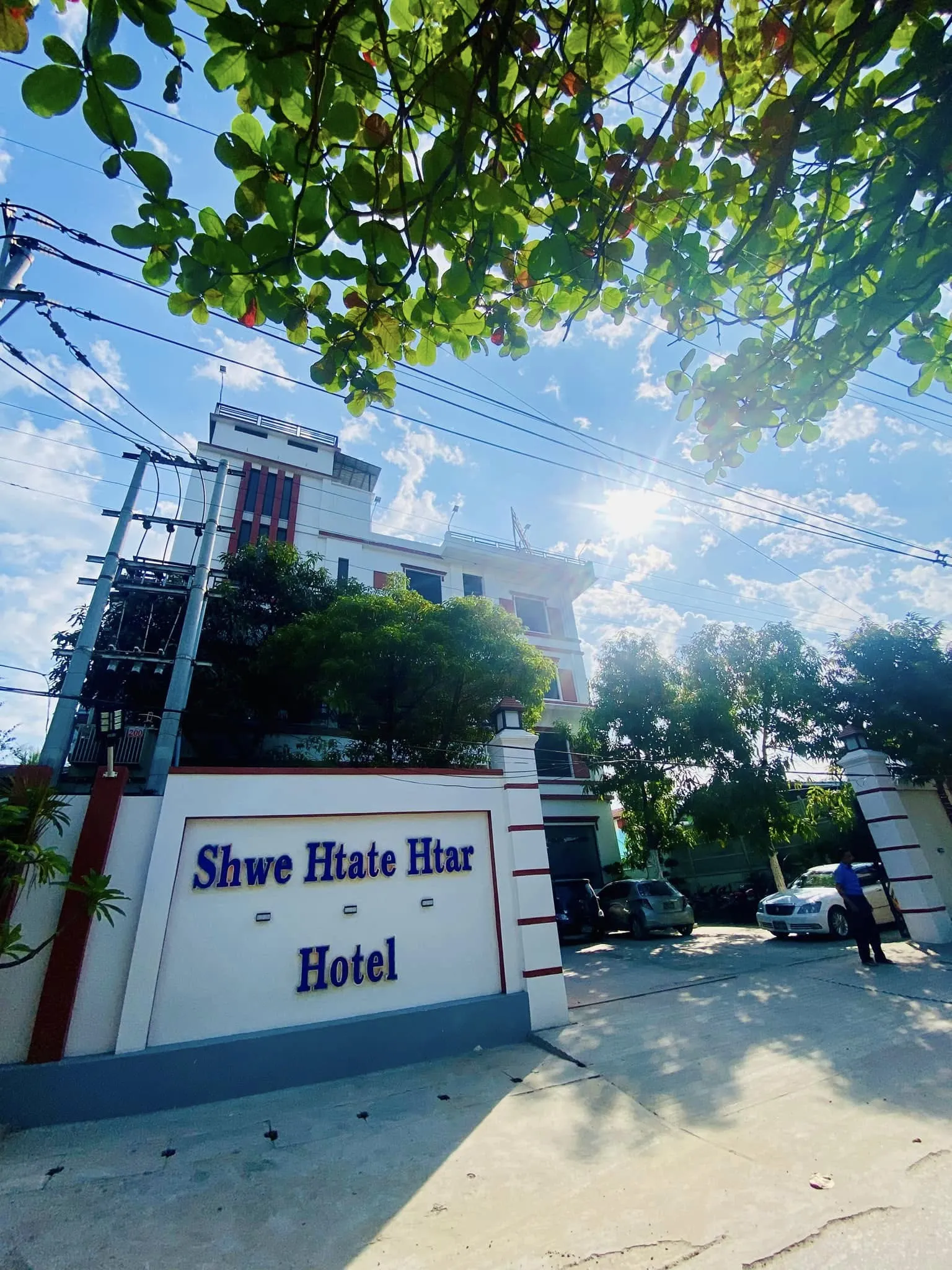 Shwe Htate Htar Hotel
