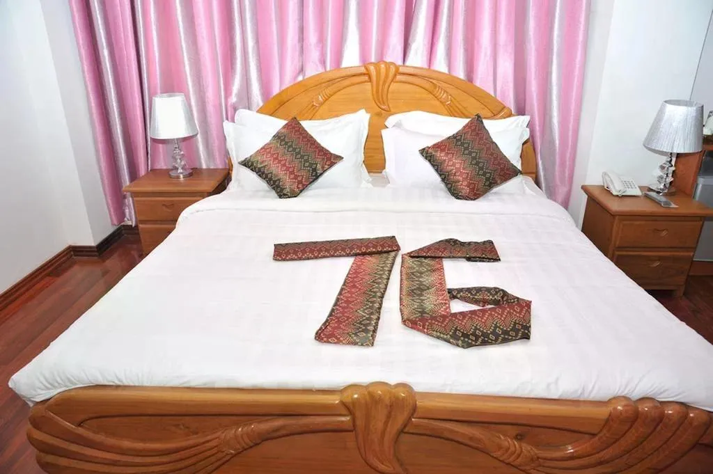 Hotel 76
