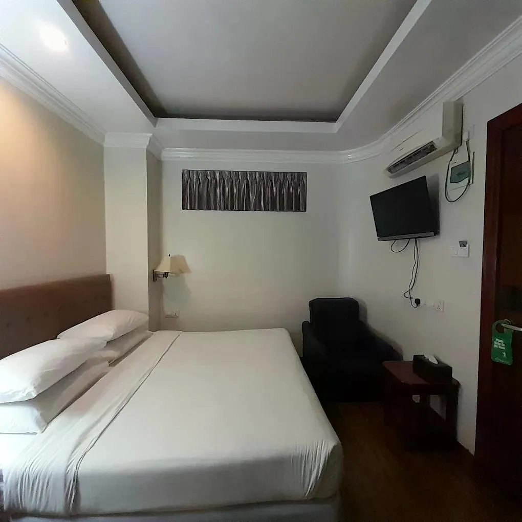 Hotel Grand United Ahlone