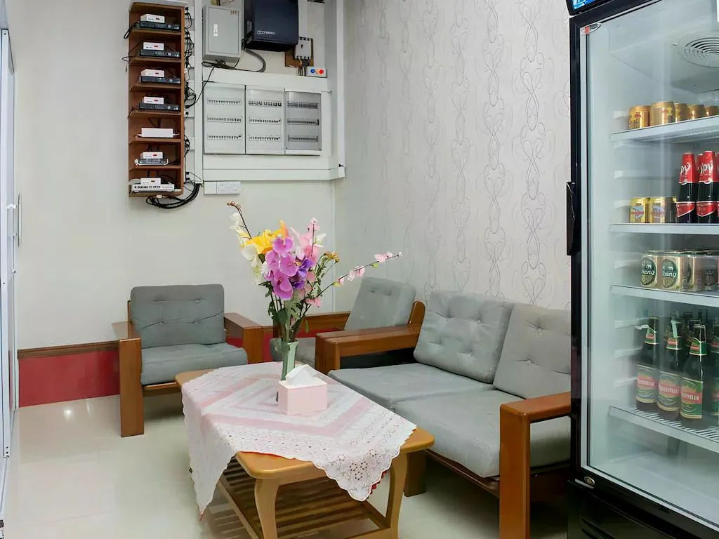 Aung Thapyay Hotel 2