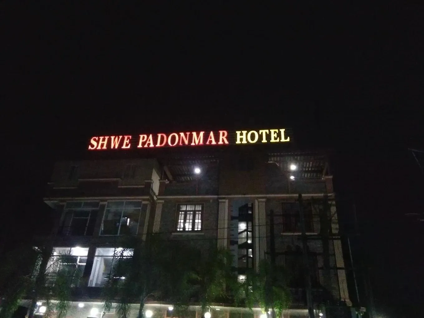Shwe Padonmar Hotel