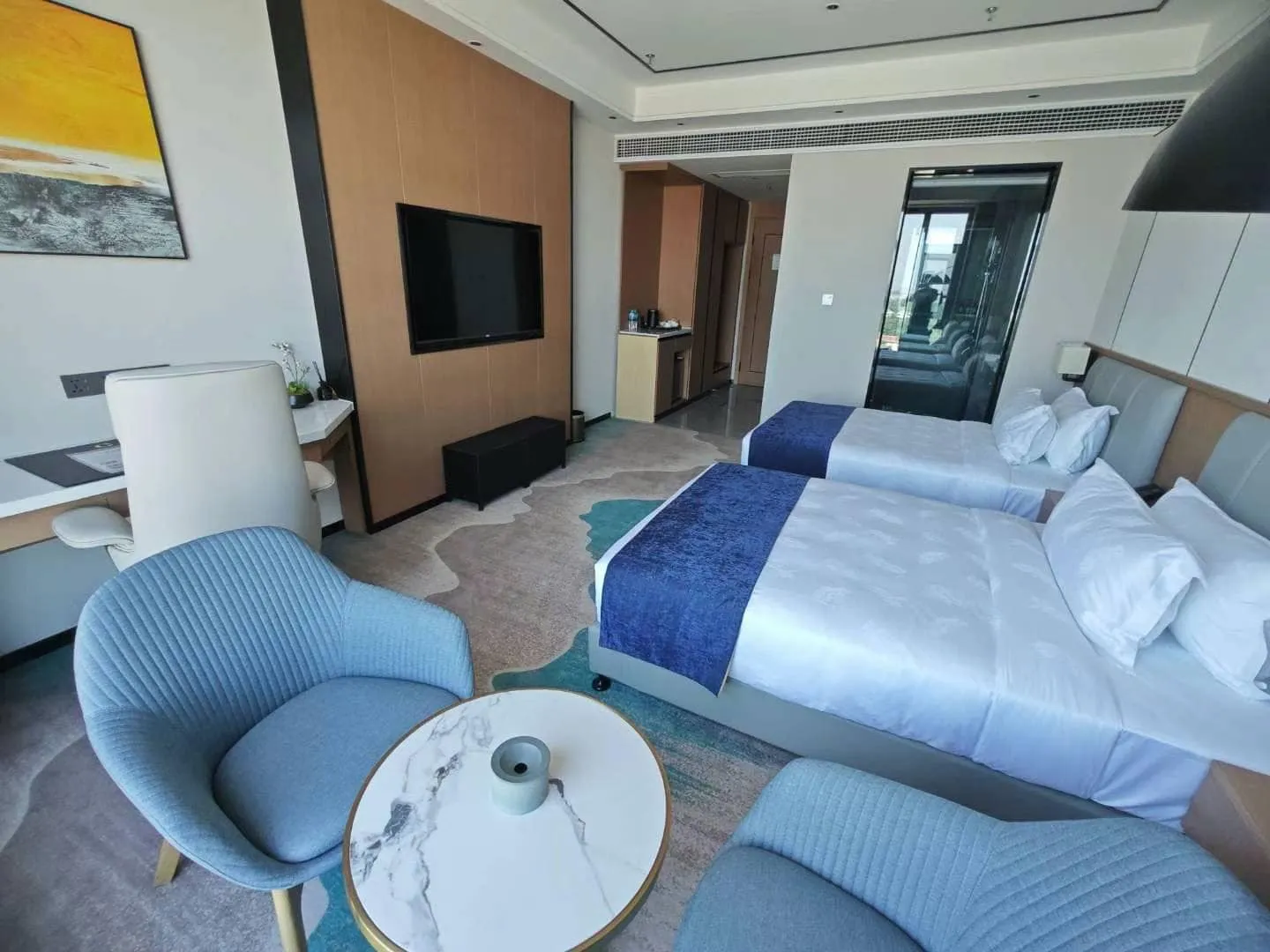 LC International Hotel