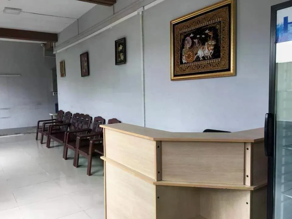 မြို့ကြီးသား(ဧည့်ရိပ်သာ)