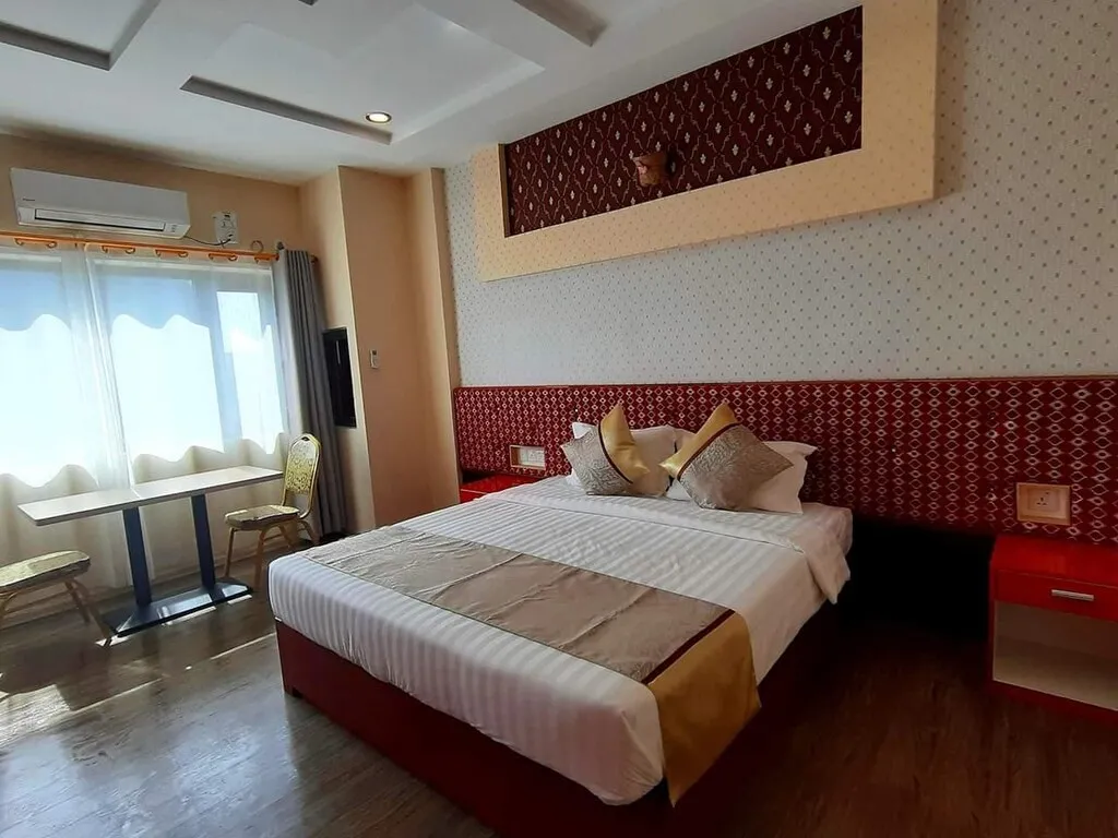 H Plus Hotel Yangon