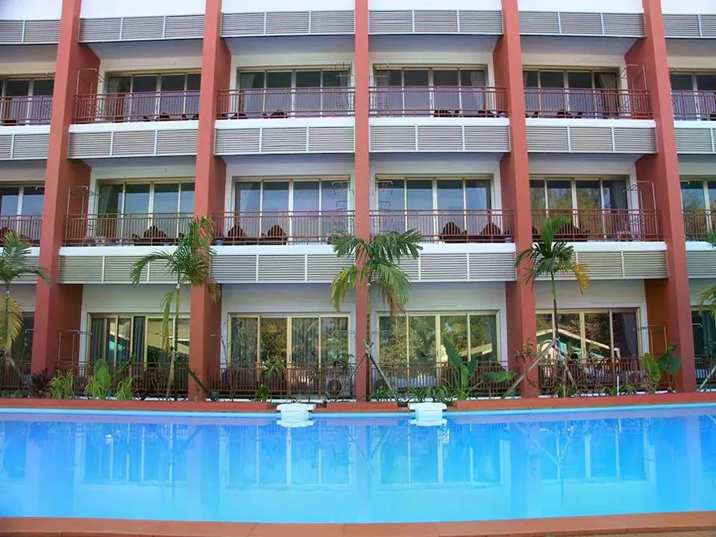 Hotel Ayeyarwady Chaung Thar