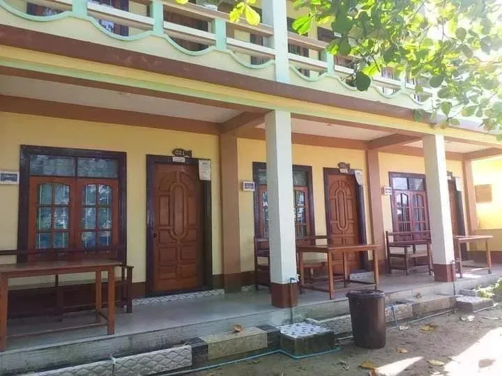 Shwe Pyi San Guest House ( Ngwe Saung )