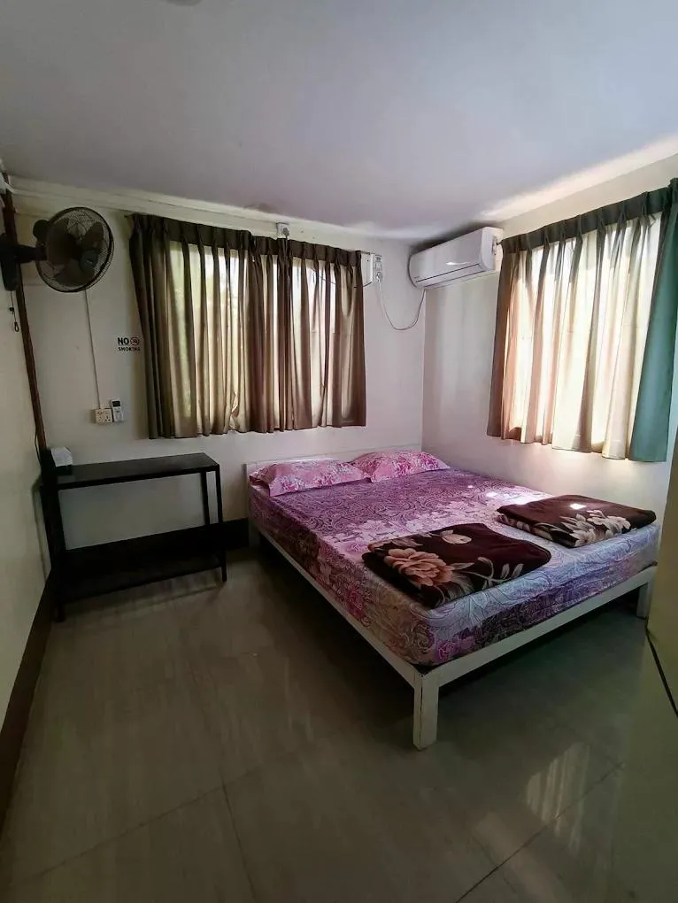 D Hlaing Thit Guest House