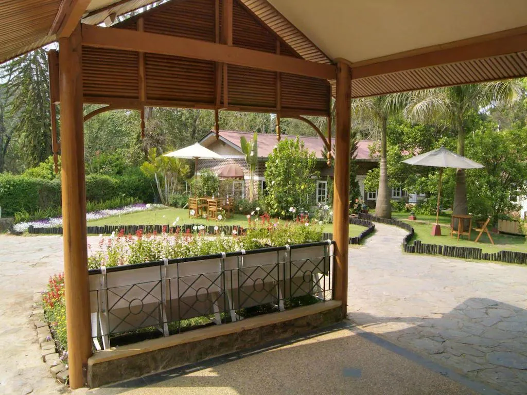 Royal Park View Hotel