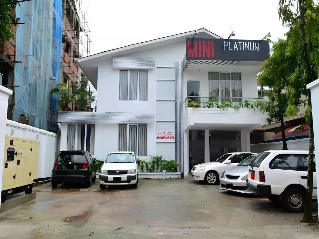 Mini Platinum Hotel