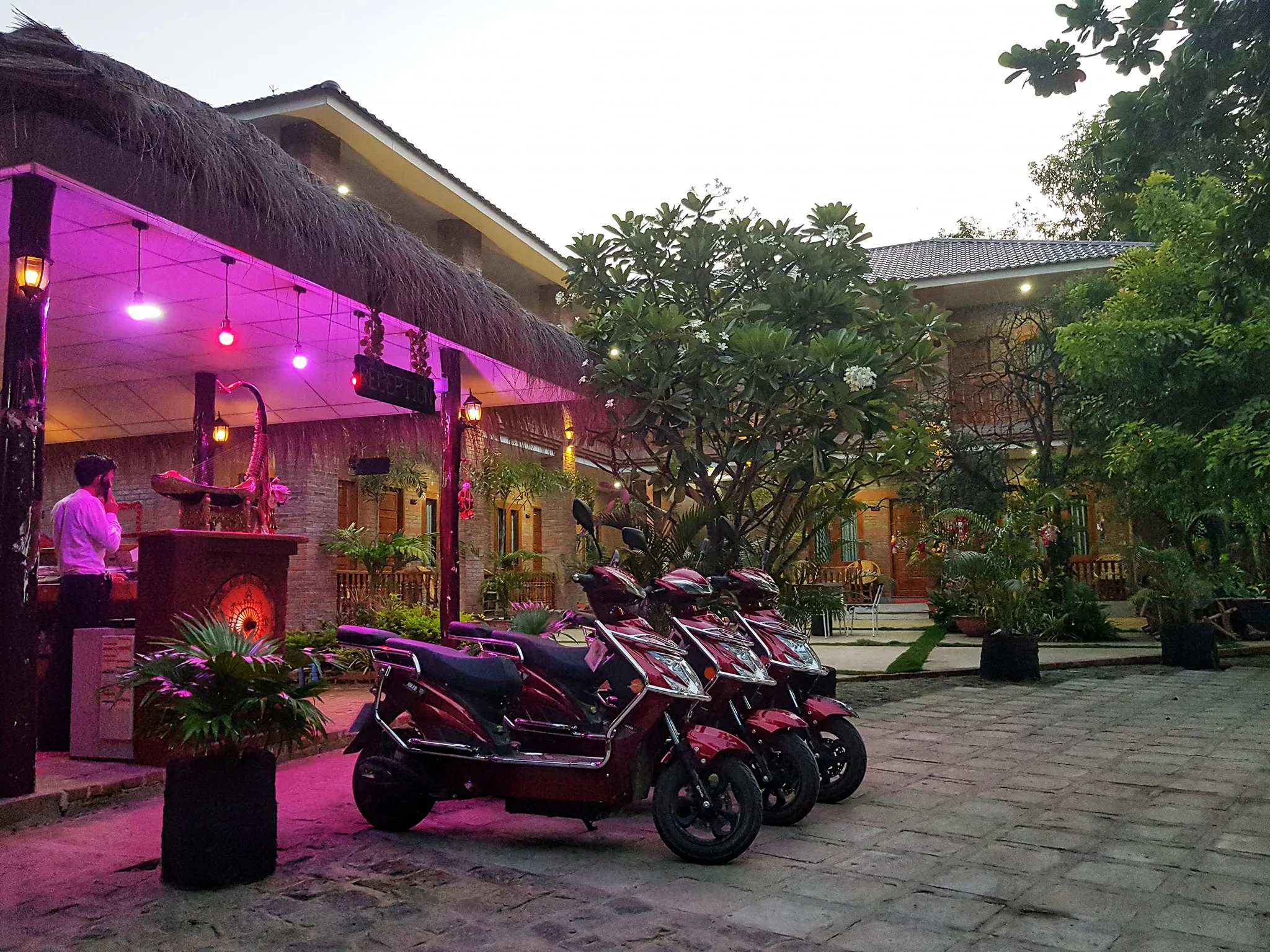 Bagan Land Motel