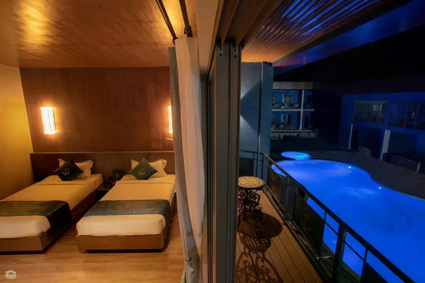 The Waiting Lodge Hotel